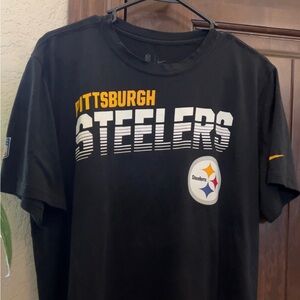 Men’s Large Nike DriFit Pittsburgh Steelers Tshirt